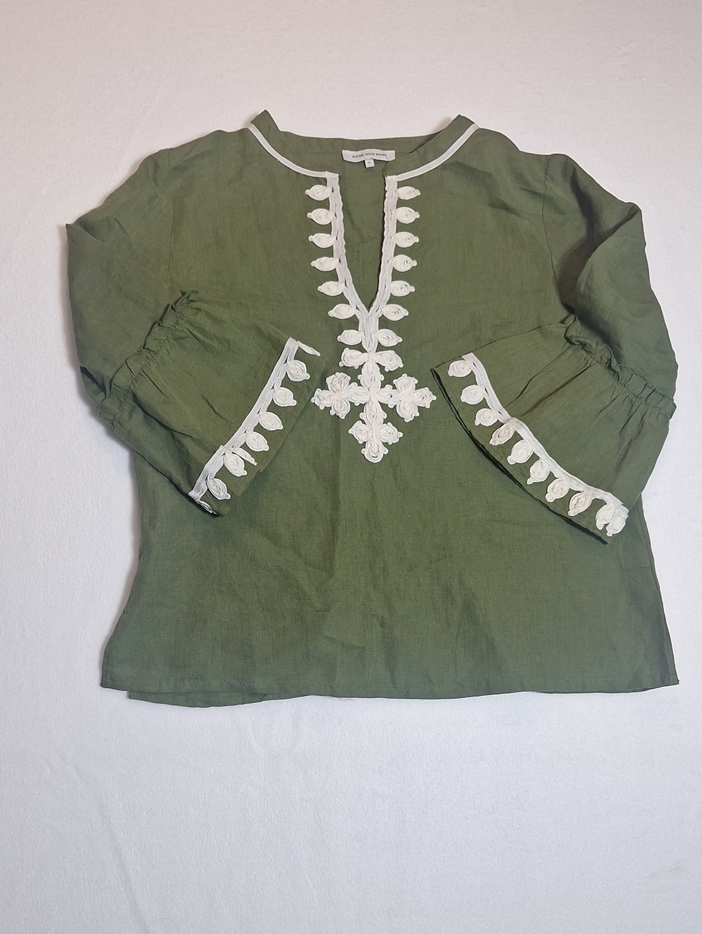 ROSE AND ROSE Sage Green White Soutache Embroidered 100% Linen Boho Top - Picture 2 of 9
